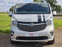 VAUXHALL VIVARO