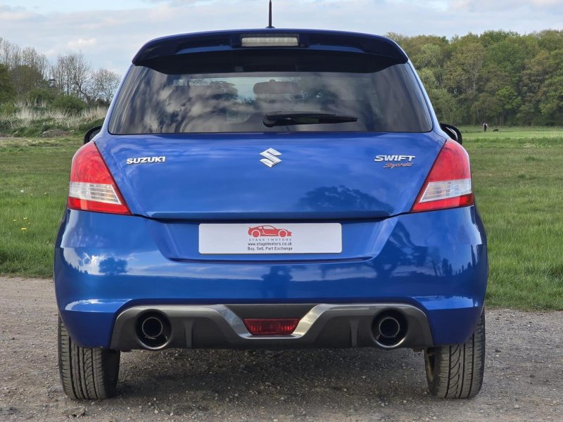 SUZUKI SWIFT
