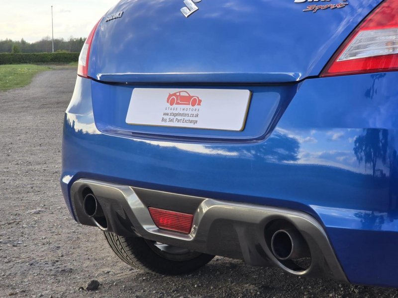 SUZUKI SWIFT