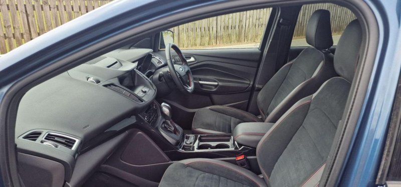 FORD KUGA